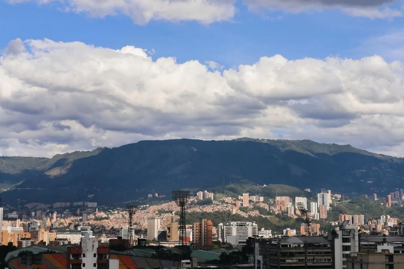 Rosa Negra Cozy Suite At Stadio Medellin Apartment